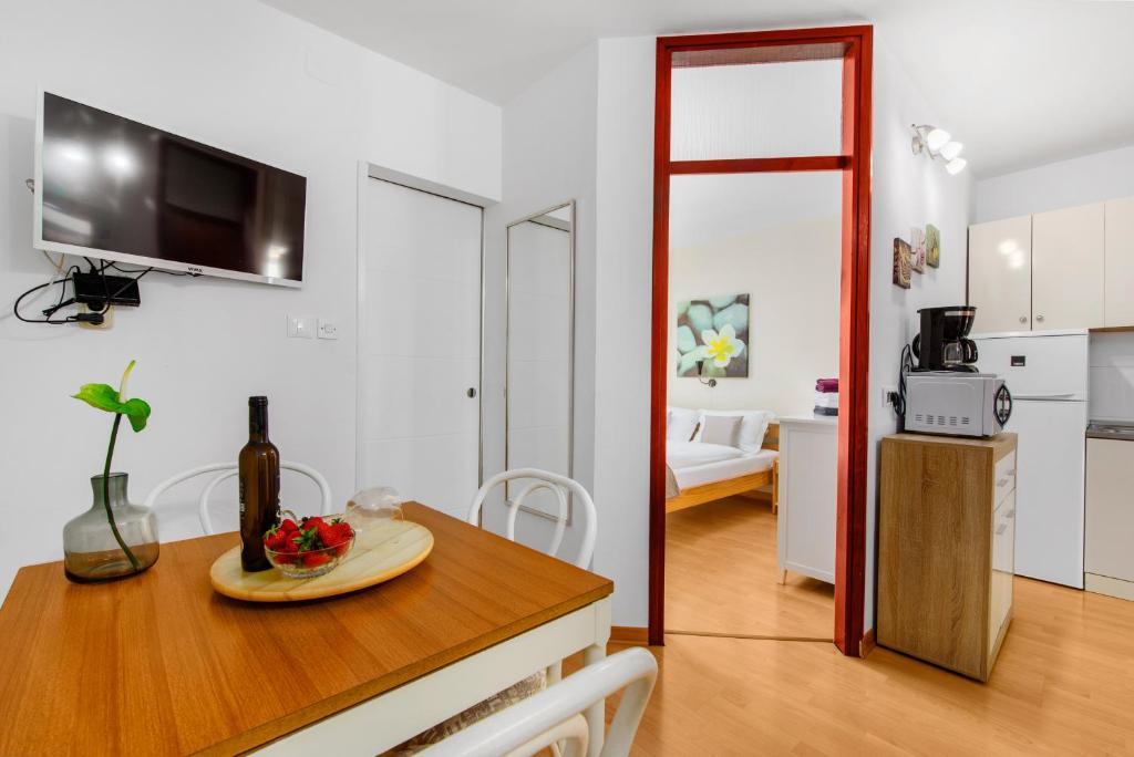 Apartment Felix - Tap to explore photos