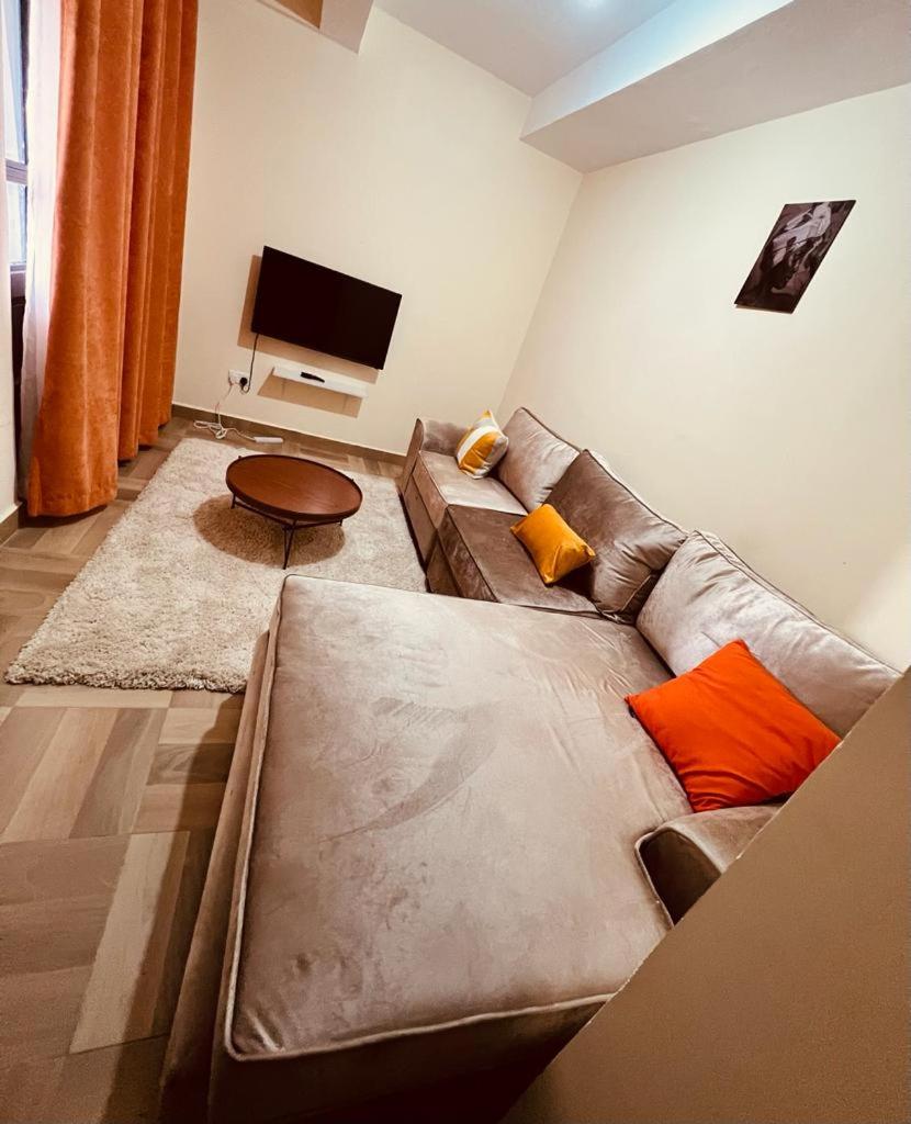 Urbantech 1 Bedroom Luxurious BnBs'