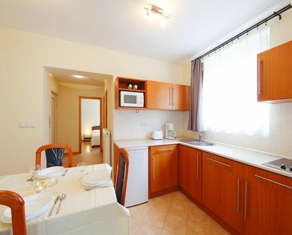 Апартаменты (Апартаменты с балконом (2 взрослых)), Centrum Apartmanház