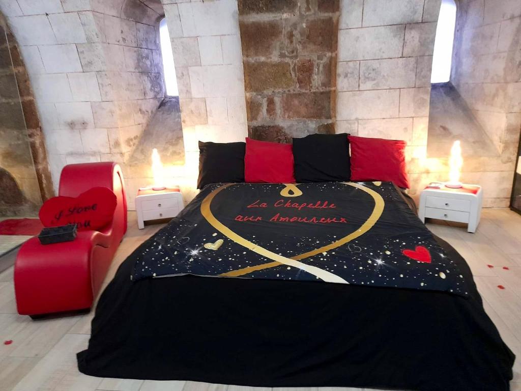 Studio avec jacuzzi terrasse amenagee et wifi a Ambrieres les Vallees photo 4