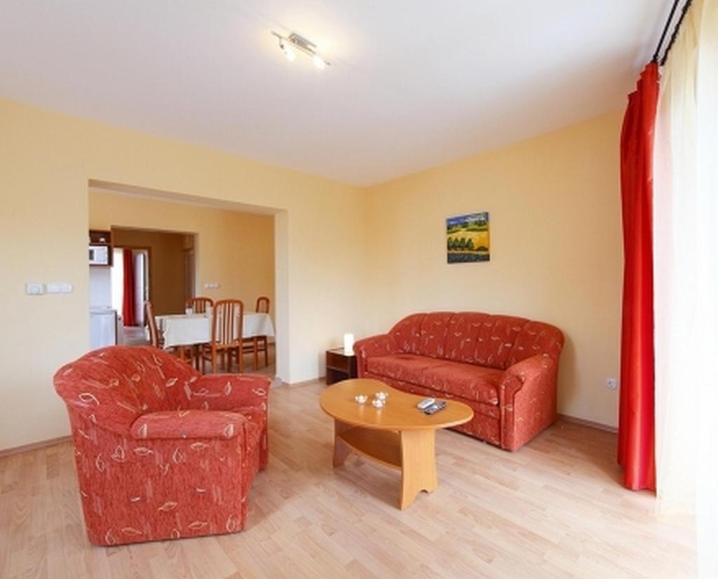 Апартаменты (Апартаменты с балконом (2 взрослых)), Centrum Apartmanház