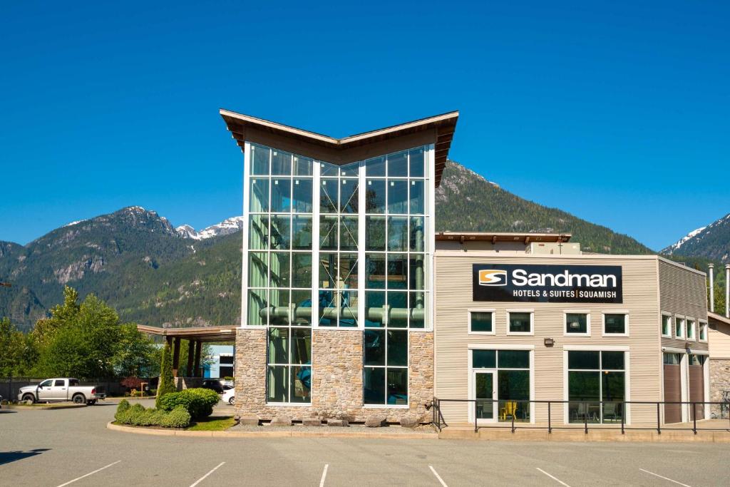 Sandman Hotel and Suites Squamish photo 1