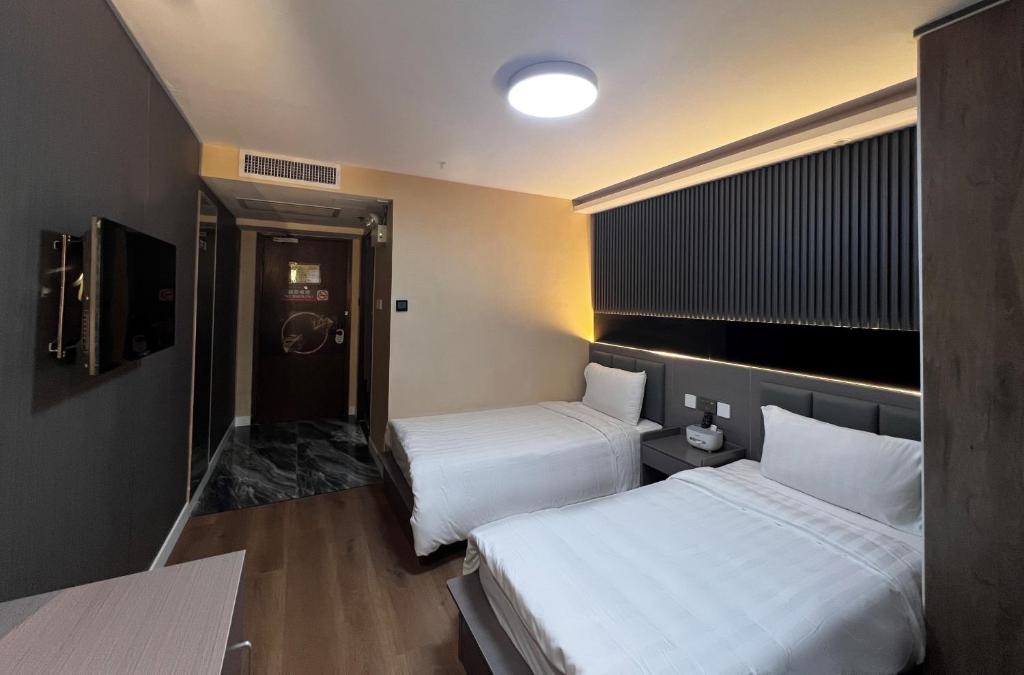 Hennessy Hotel photo 2
