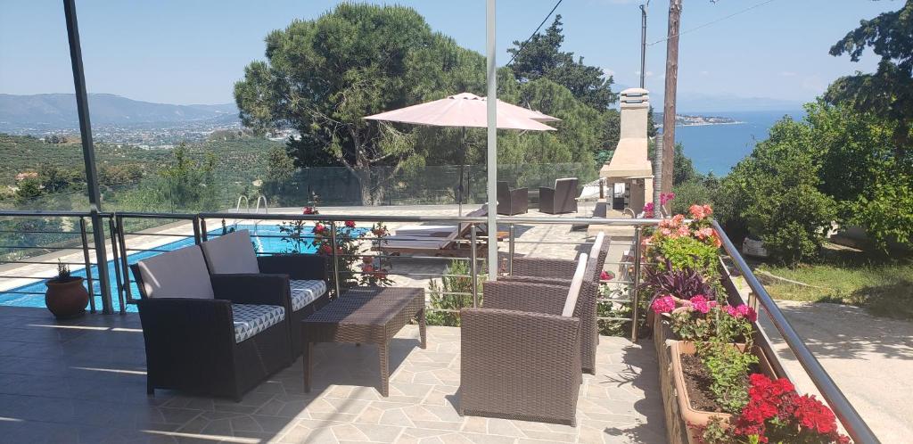 Argassi Hilltop Villa photo 4