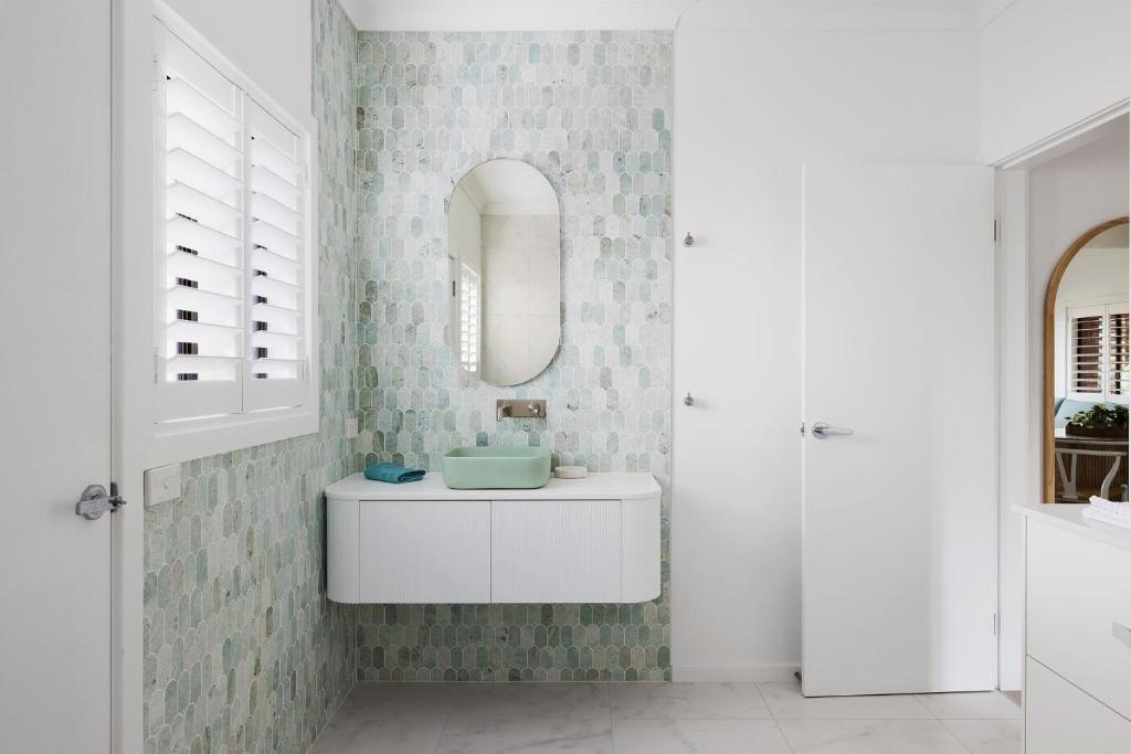 Little Beach Boutique Apartment photo 3