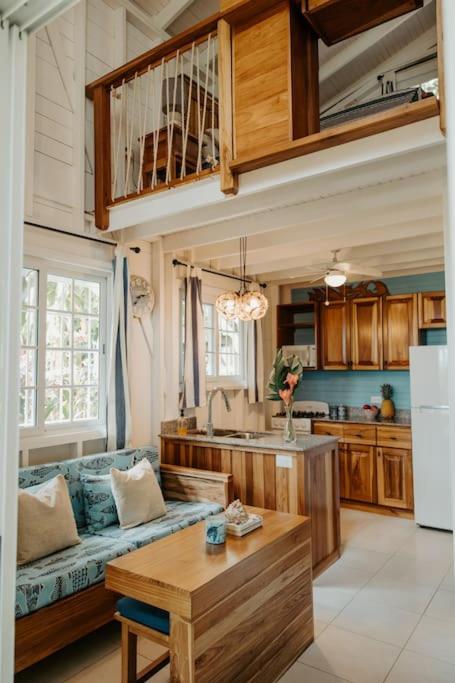 CherryTree Bungalow of Villa Paraiso / Beachfront photo 1