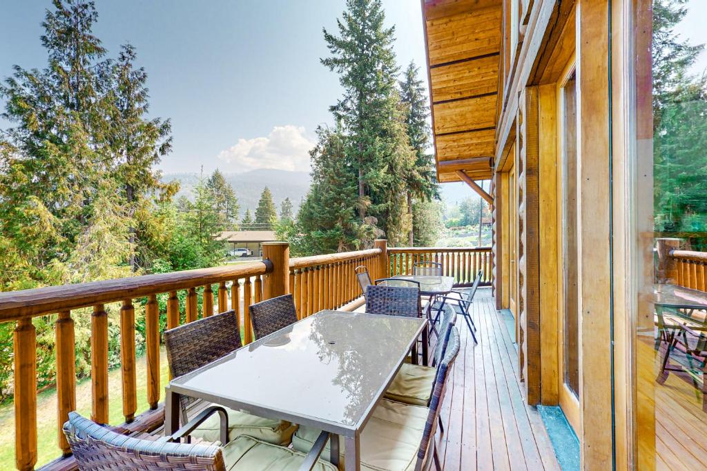 Lakeview Chalet photo 2