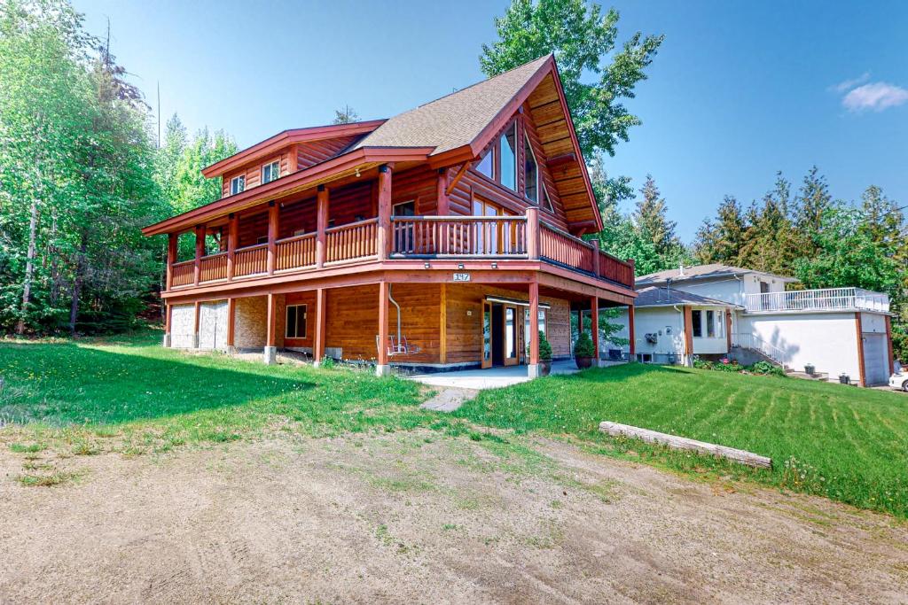 Lakeview Chalet photo 4