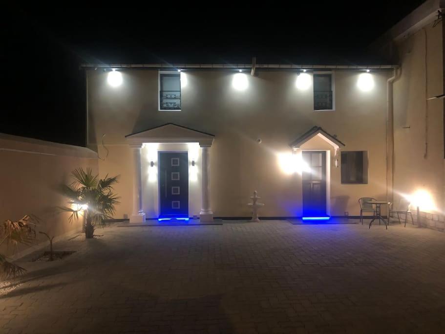 Kings Villa photo 4