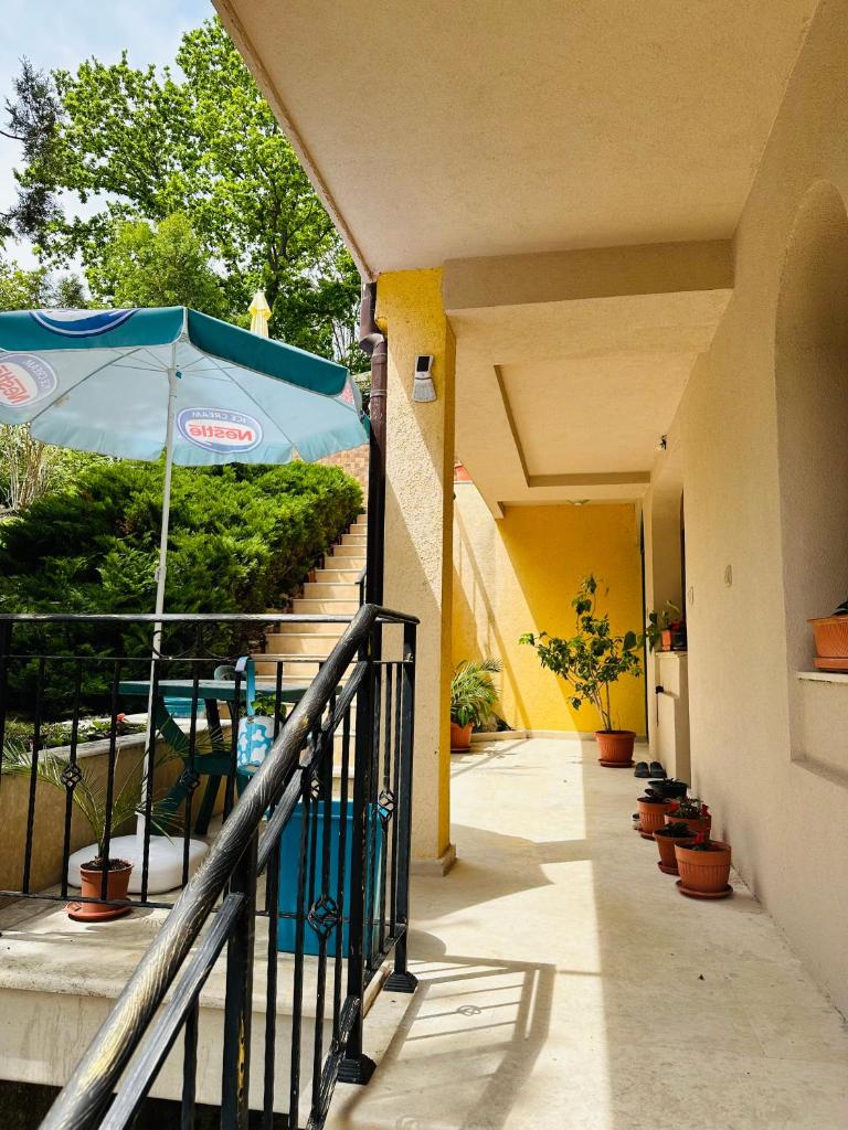Villa Mari Guest Rooms photo 4
