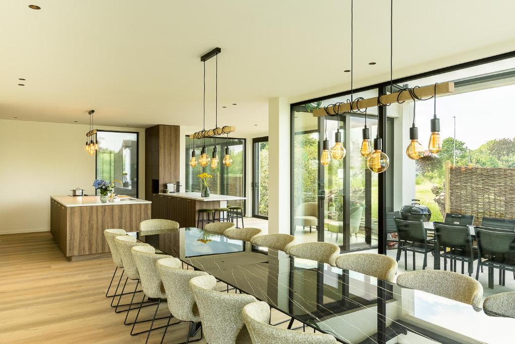 Leie Villa II - by the river with sauna & jacuzzi photo 2