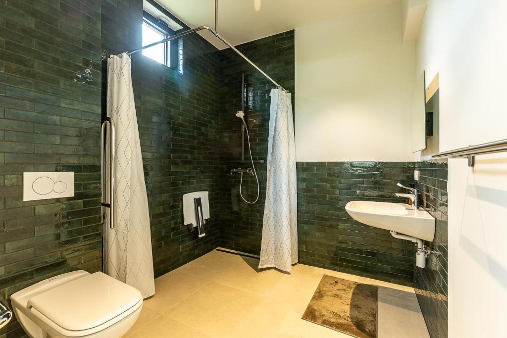 Leie Villa II - by the river with sauna & jacuzzi photo 4