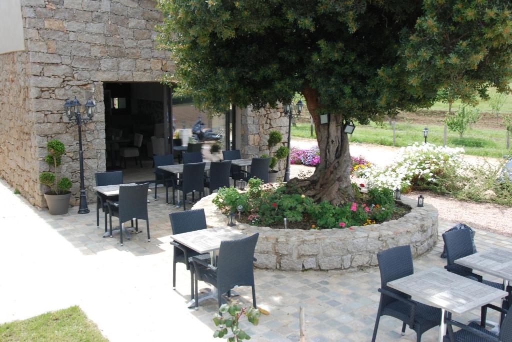 Hotel & Restaurant Les Bergeries d'Alata photo 2