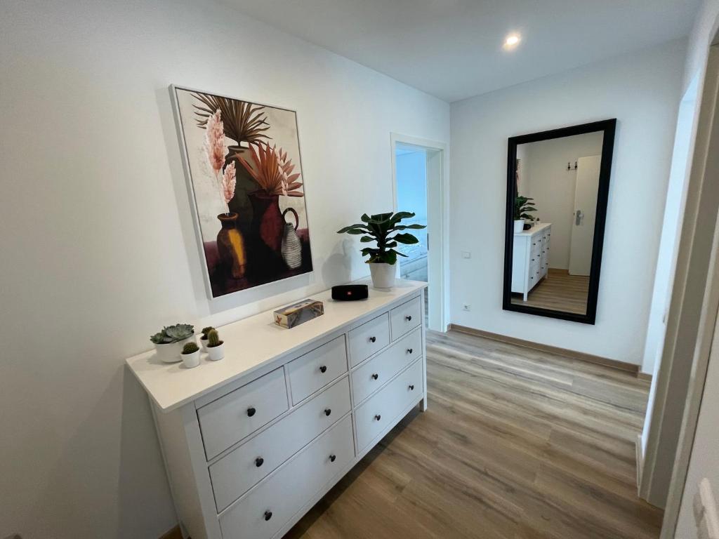 Neue stilvolle 2-Zimmer Wohnung im Zentrum von Wolfsburg photo 3