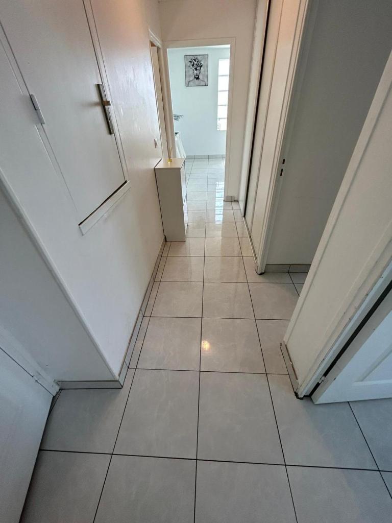 MAGNIFICENT Family Flat Self checkin avb - Tap to explore photos
