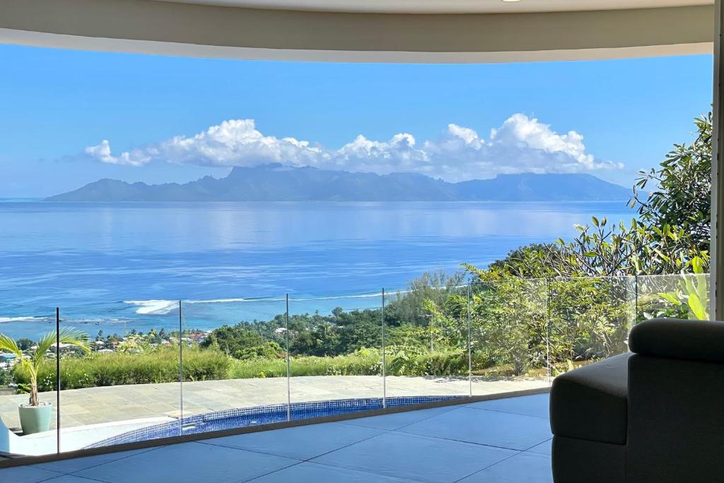 Villa Menemene one of a kind place in Tahiti photo 2