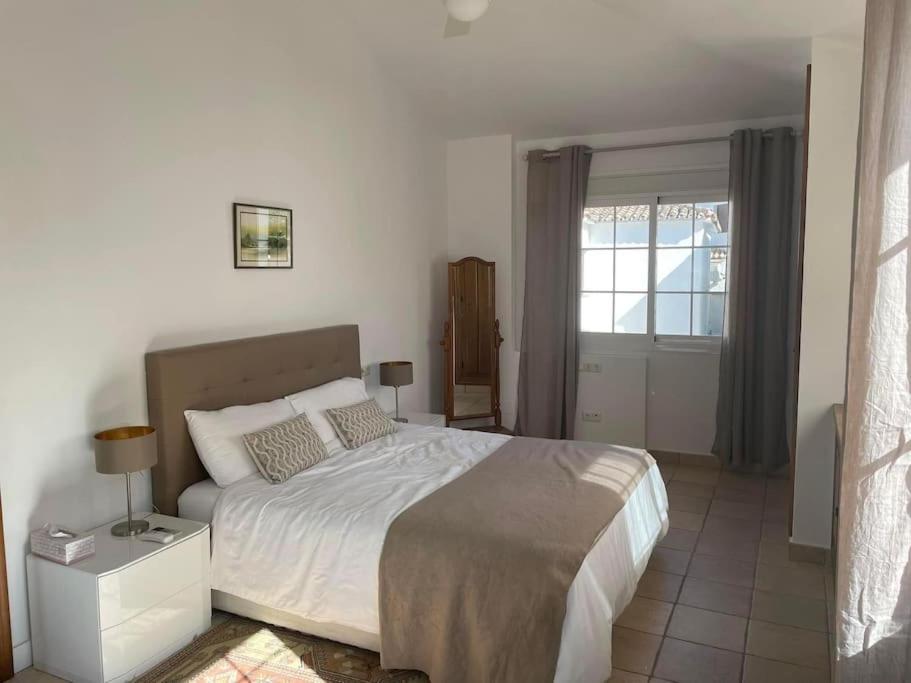 Benahavis Village House sleeps 8 photo 3