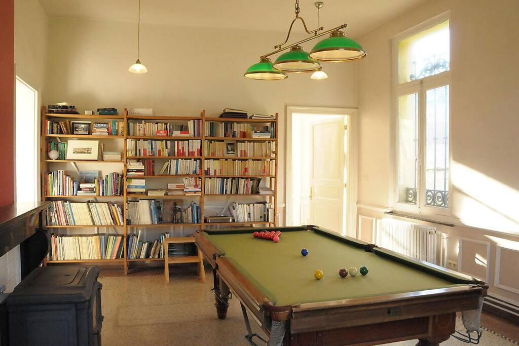 Petit château à la campagne. photo 3