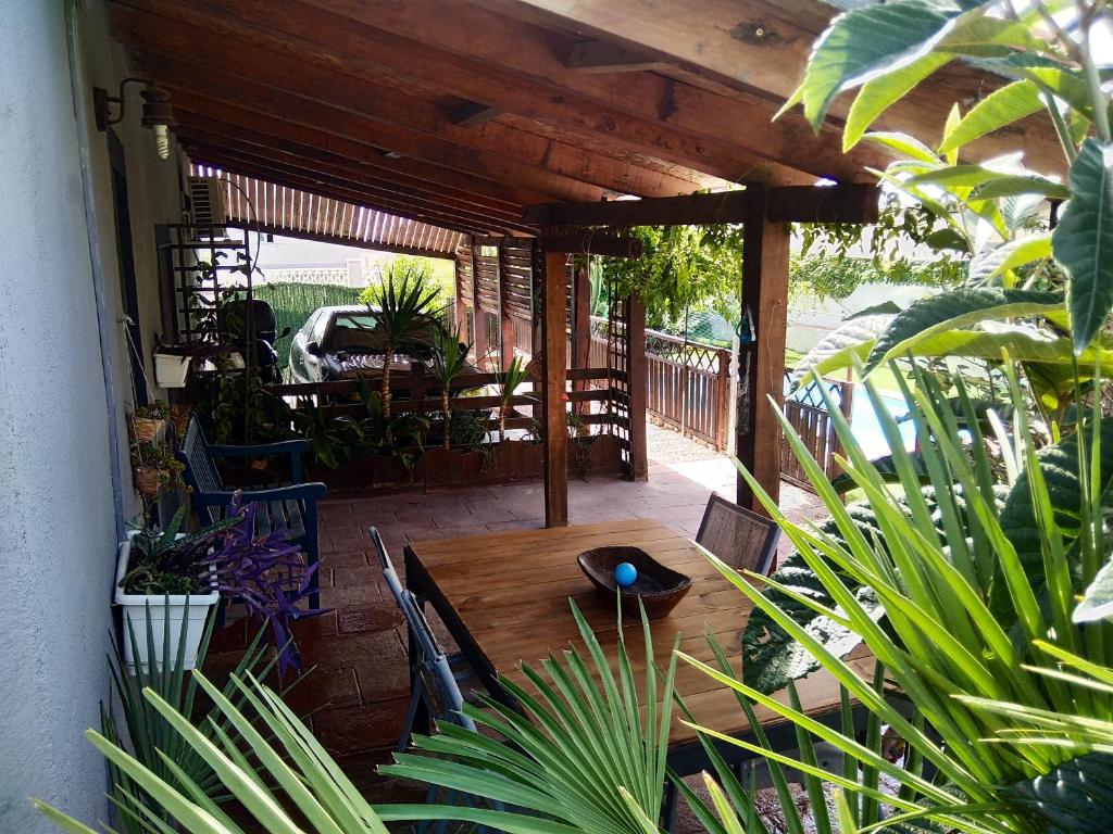 4 bedrooms villa with private pool enclosed garden and wifi at Bellvei 6 km away from the beach photo 2