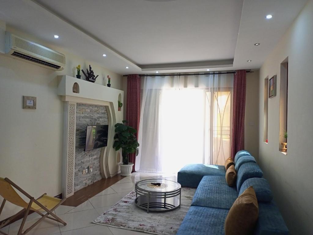 BEACHFRONT 1BEDROOM APARTMENT photo 4