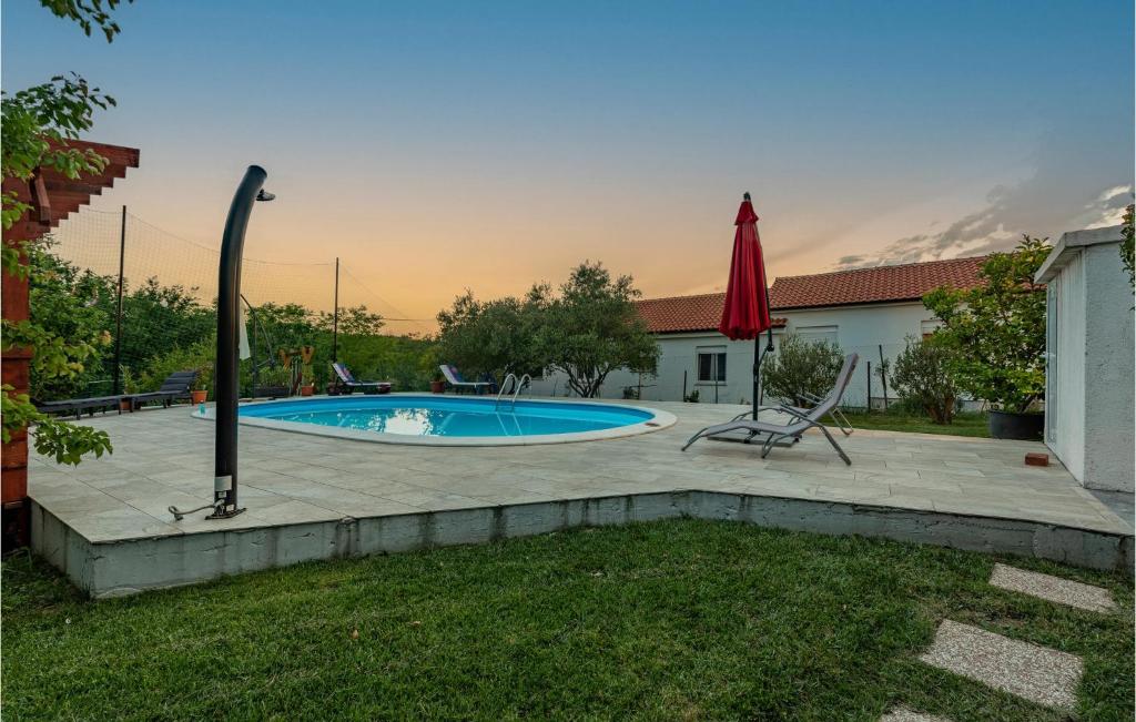Amazing Home In Razanac With Outdoor Swimming Pool, Wifi And 3 Bedrooms photo 3