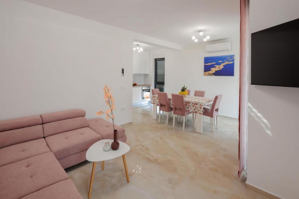Villa Gizella photo 2
