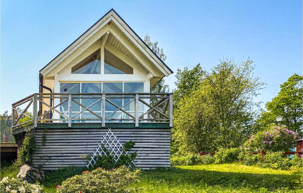Amazing Home In Boxholm With Internet photo 3