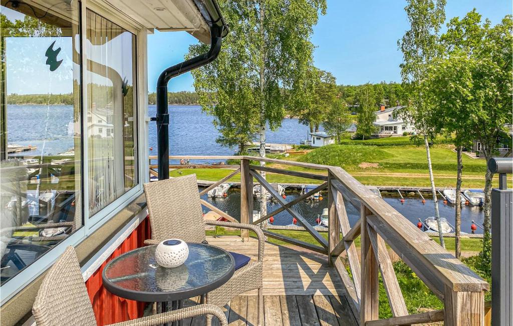 Amazing Home In Boxholm With Internet photo 4