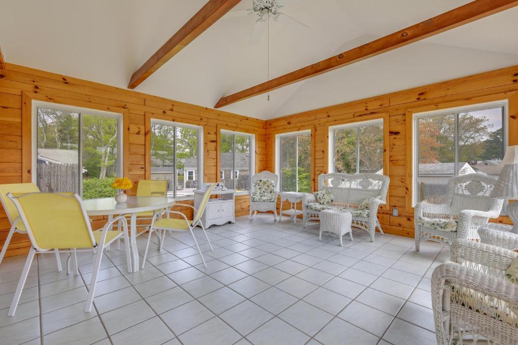 Cape Cod Vacation Rental Beach Home with Yard photo 1