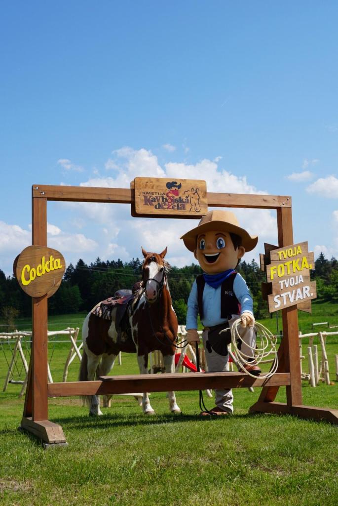 Cowboy's Land photo 4