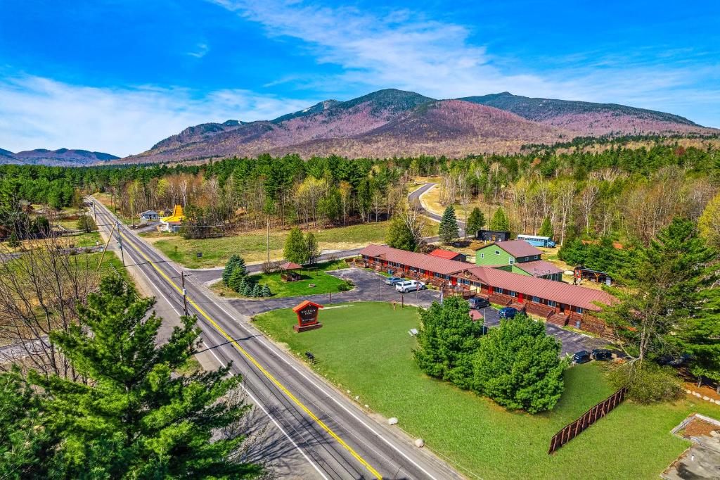 Wolfjaw Lodge image