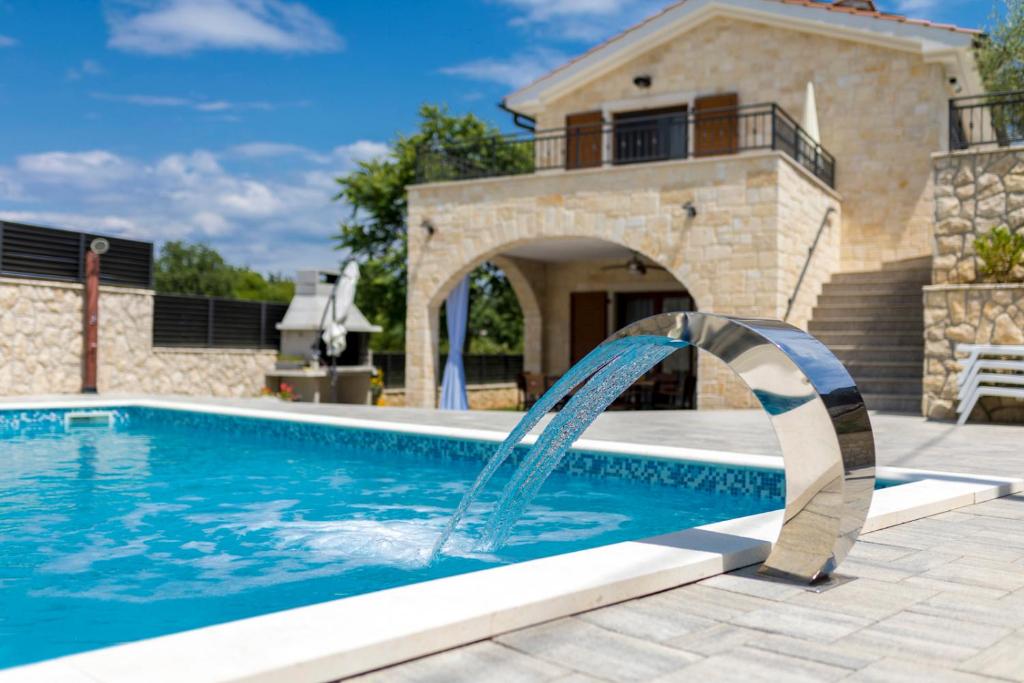 Luxury Villa Petros photo 2