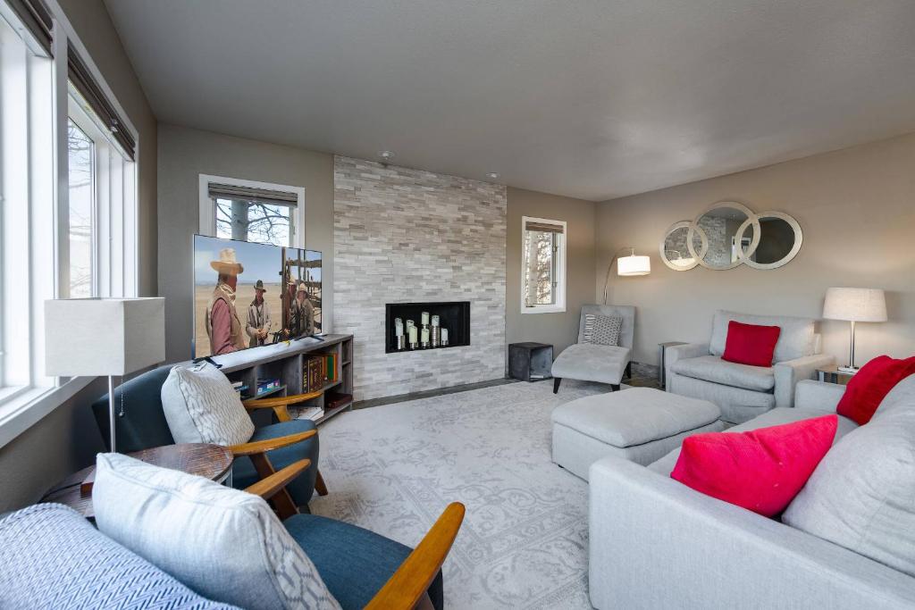 Lake Dillon Retreat Townhome Panoramic Lake Mountain Views photo 2