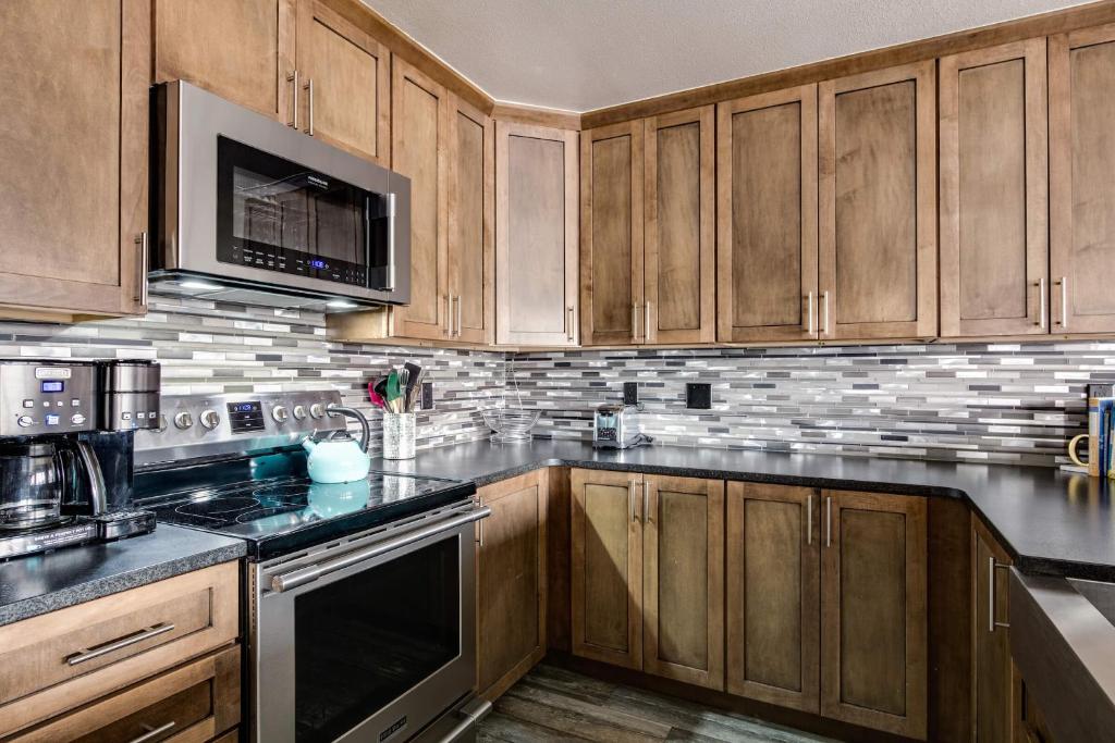 Lake Dillon Retreat Townhome Panoramic Lake Mountain Views photo 4
