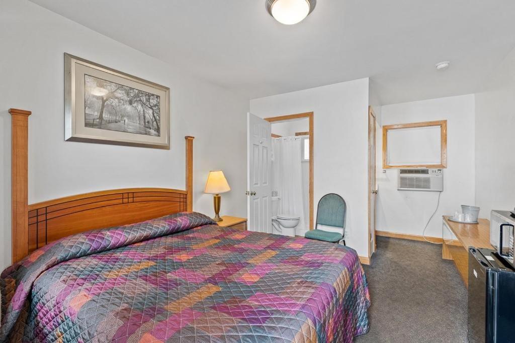 Riviera Motel photo 1