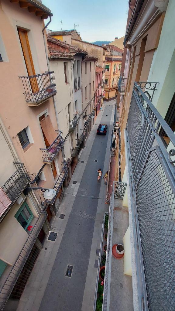 Precioso apartamento duplex en el centro de Olot photo 1