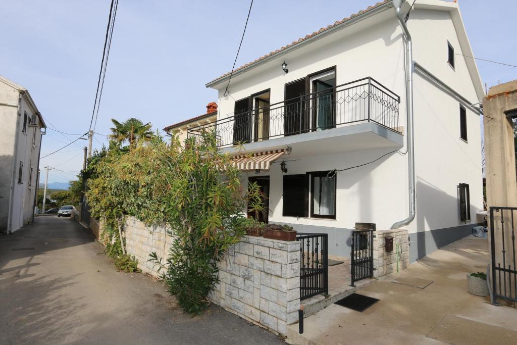 House Zbasnik