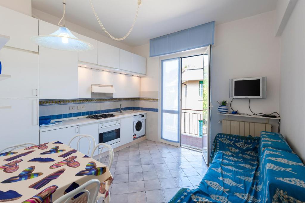 Aquamarine Apartment by Wonderful Italy photo 2