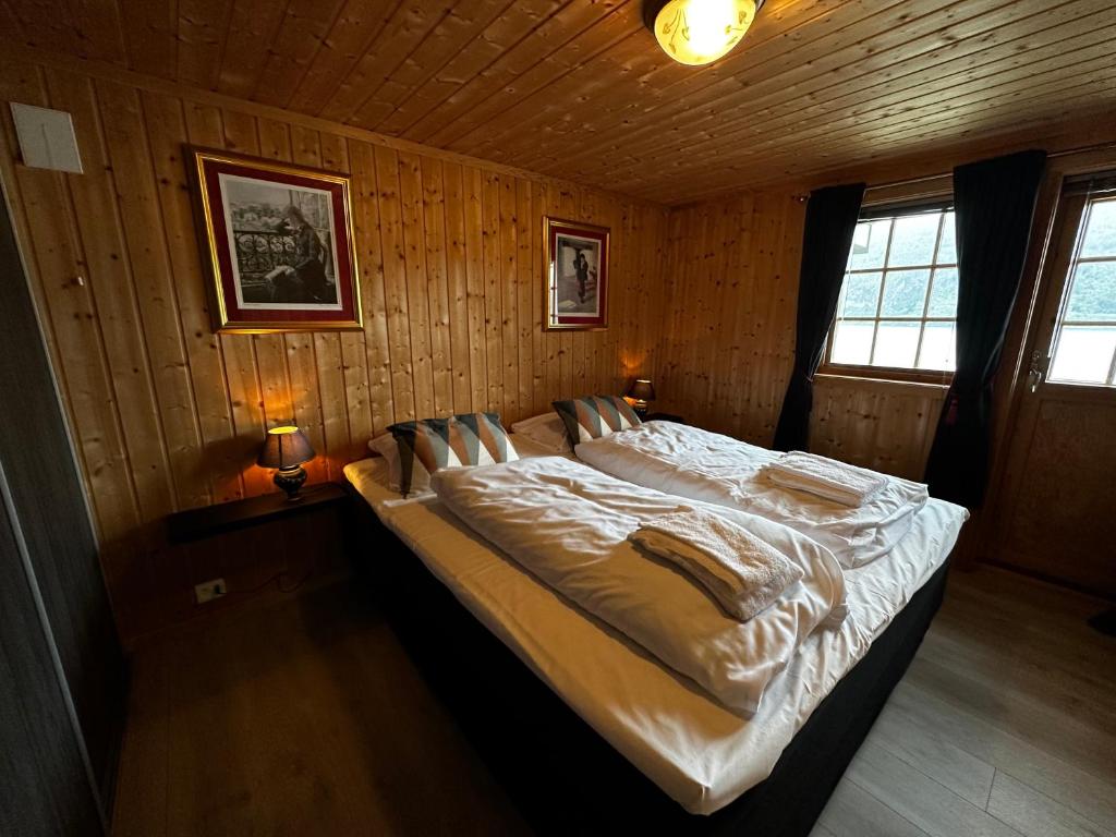 Faleide Panorama Private Fjord View Cabin with Large Terrace - Tap to explore photos