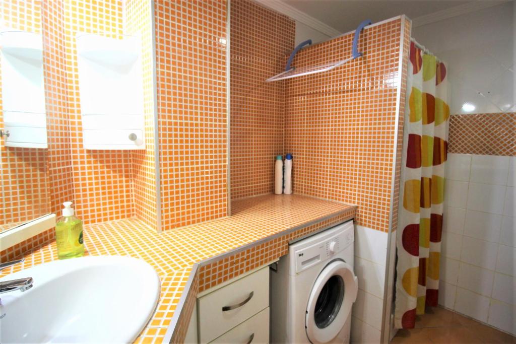 Precioso apartamento con piscina WiFi photo 2