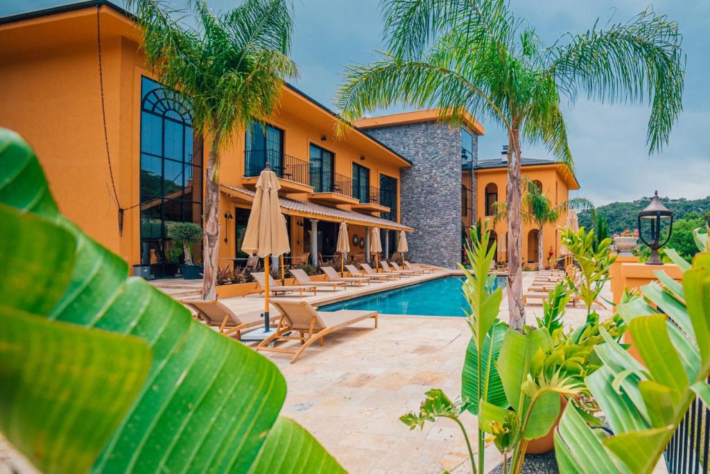 The Remote Hotel photo 3