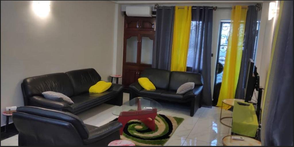 Appartement Meublé Makepé BM (Rhône poulenc) photo 3