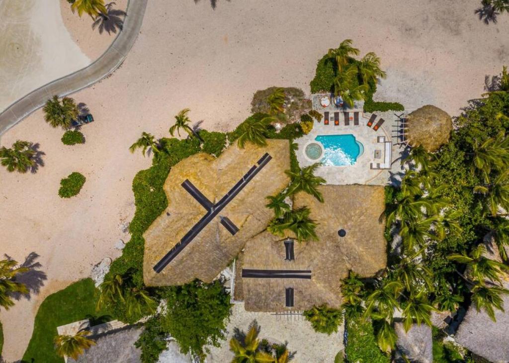 CALETON 8 OCEAN VIEW WITH POOL CHEF BUTLER MAiD EDEN ROC BEACH CLUB ACCESS photo 3