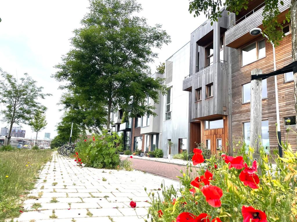 Industriële WOW! Privé studio-40m2-Eigen ingang