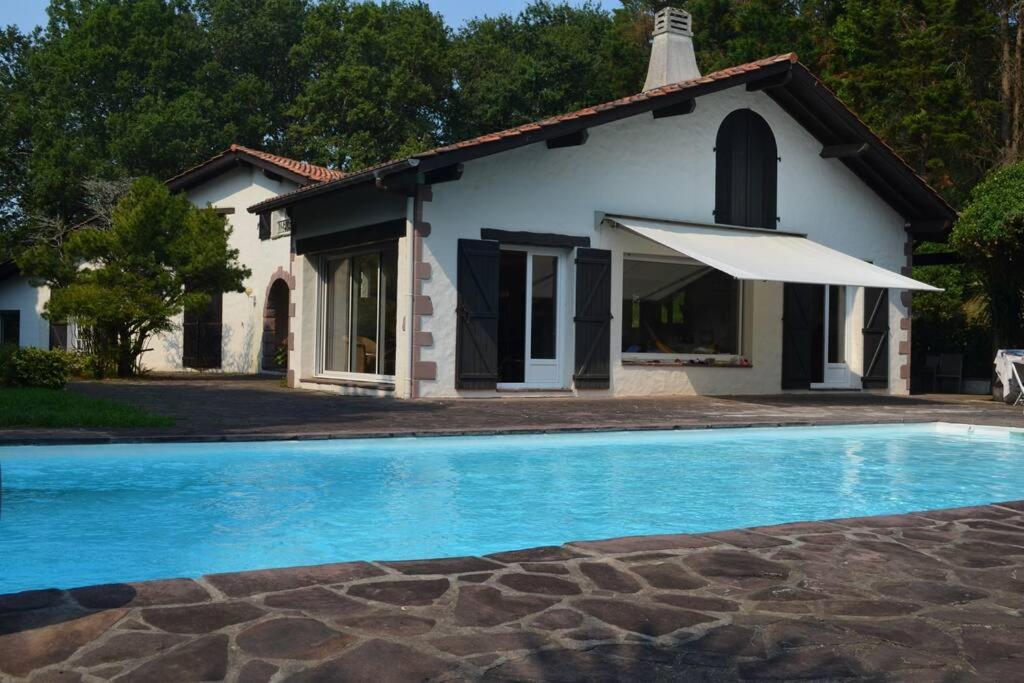 MAGNIFIQUE VILLA BASQUE AVEC PISCINE photo 1
