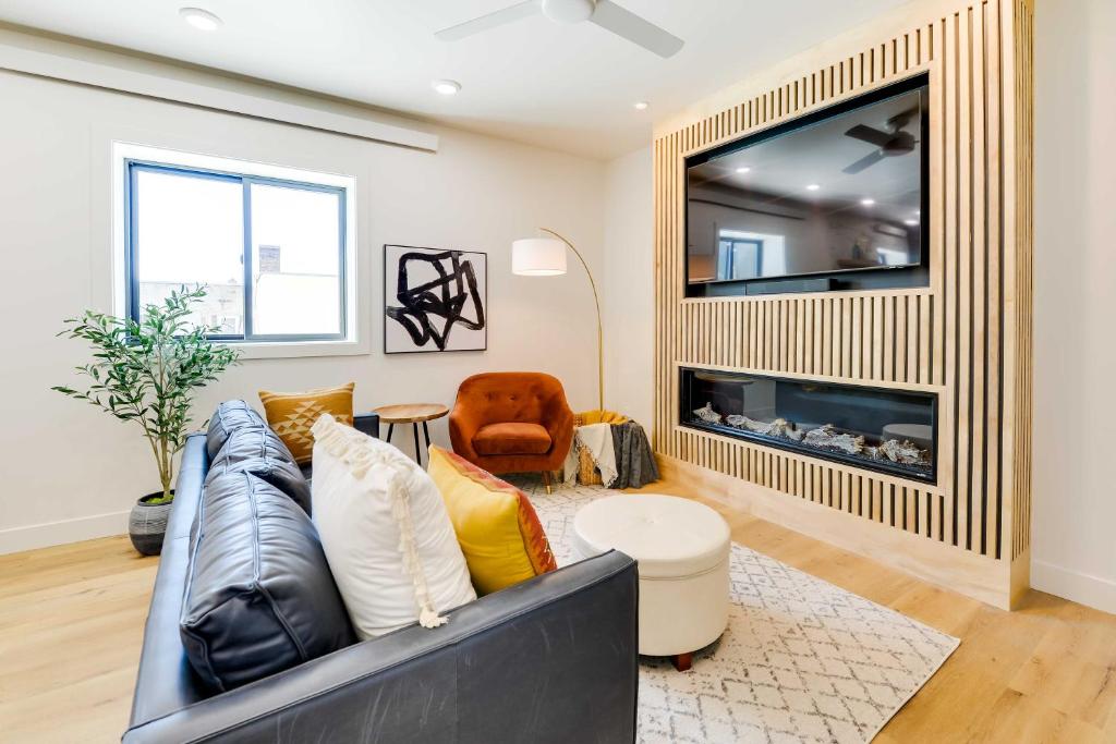 The Lofts on 89 Condo - 5 Miles to Salt River! photo 4