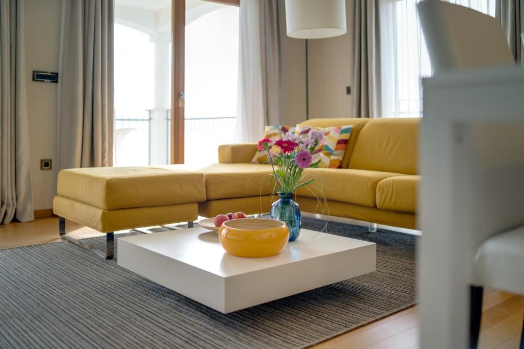 Großzügiges Appartement direkt am Meer mit eigenem Pool - Povile Suites photo 3