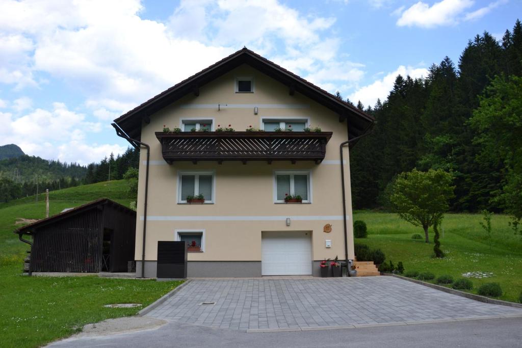 Apartma ob potoku photo 1