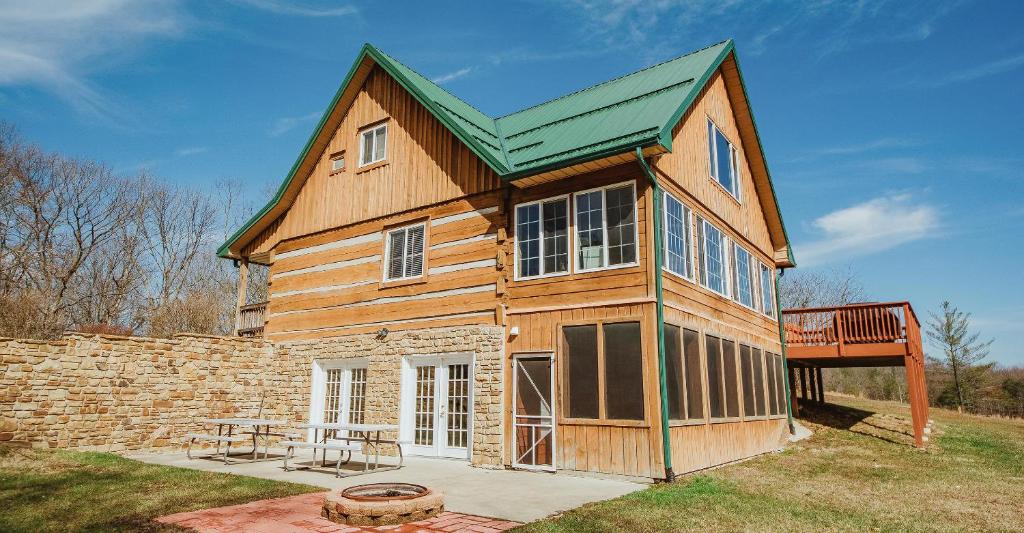 Lorettas Cabin photo 2