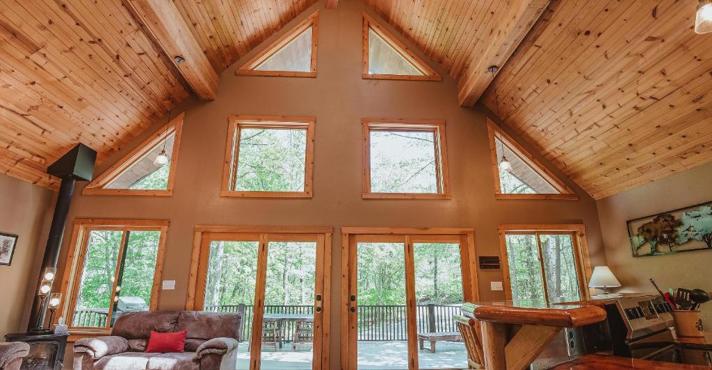 Paradise View Log Cabin photo 2